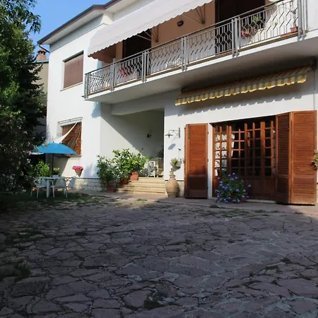 A Casa Di Elisabetta Pensión