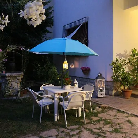 A Casa Di Elisabetta Pensión